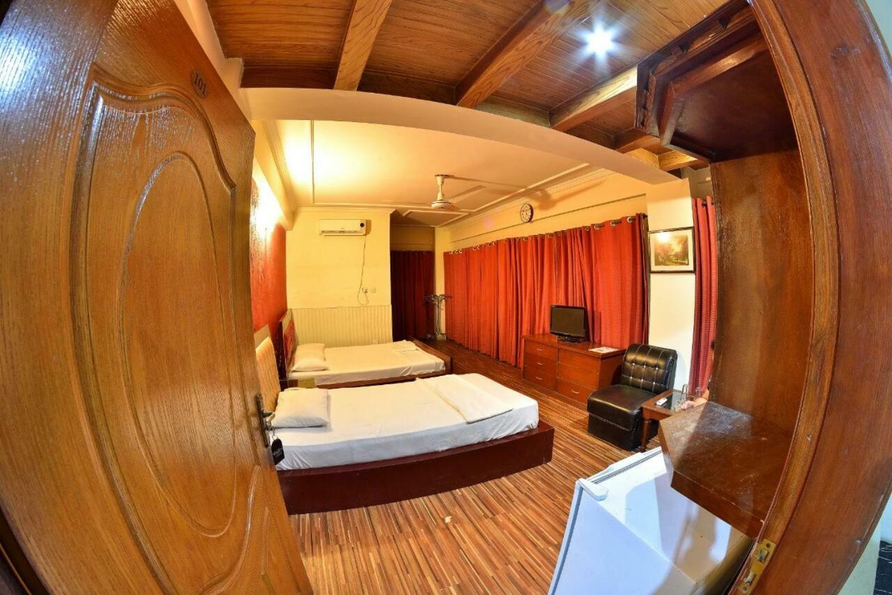 Ballagio Isb Hotel Islamabad Exterior photo